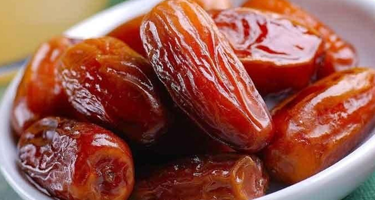 Dates Juice Benefits For Skin, Hair & Health